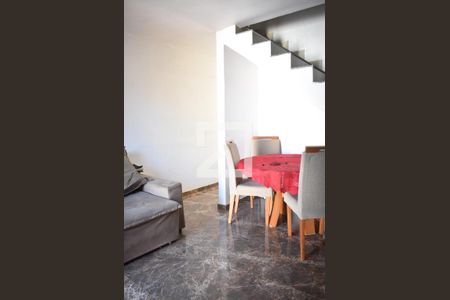 Sala de casa para alugar com 2 quartos, 76m² em Campo Grande, Rio de Janeiro