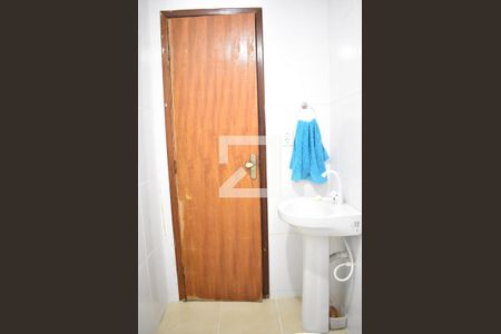 Casa para alugar com 76m², 2 quartos e 1 vagaBanheiro 1