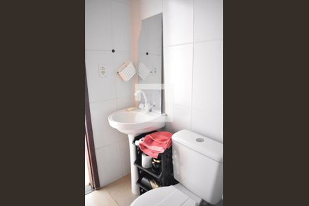 Casa para alugar com 76m², 2 quartos e 1 vagaBanheiro 2