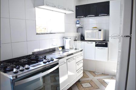 Casa para alugar com 76m², 2 quartos e 1 vagaCozinha