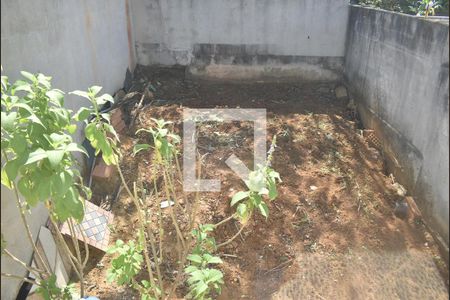 Casa para alugar com 76m², 2 quartos e 1 vagaVista