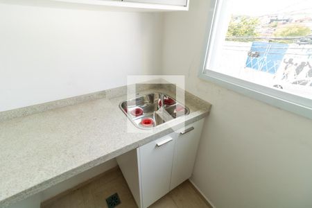Apartamento para alugar com 42m², 2 quartos e sem vaga Apartamento para alugar com 42m², 2 quartos e sem vagaÁrea de Serviço