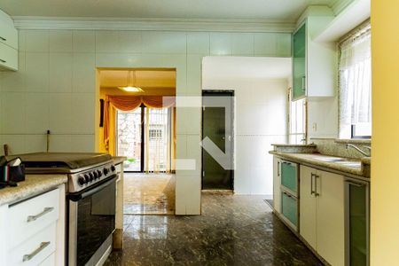 Casa para alugar com 530m², 4 quartos e 4 vagasCozinha