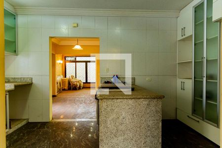 Casa para alugar com 530m², 4 quartos e 4 vagasCozinha