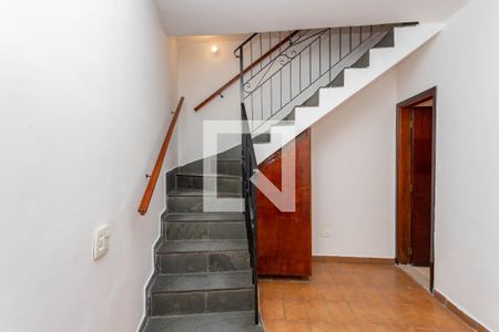 Escada de casa à venda com 3 quartos, 183m² em Centro, Diadema