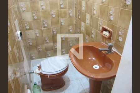 Casa à venda com 126m², 2 quartos e 2 vagasLavabo