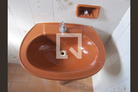 Casa à venda com 126m², 2 quartos e 2 vagasBanheiro