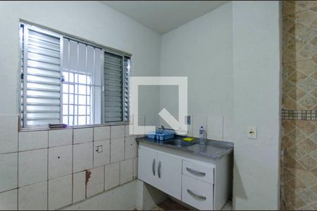 Casa à venda com 100m², 6 quartos e 2 vagasCozinha 