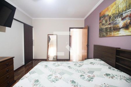 Casa à venda com 230m², 3 quartos e 3 vagasQuarto 3