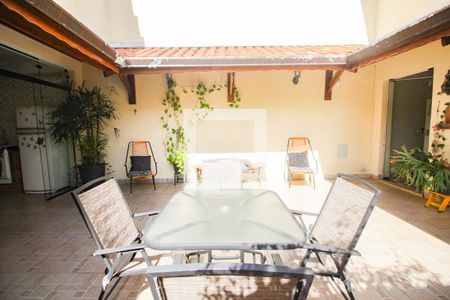 Casa à venda com 230m², 3 quartos e 3 vagasÁrea comum