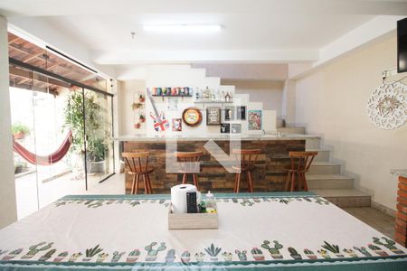 Casa à venda com 230m², 3 quartos e 3 vagasÁrea Gourmet