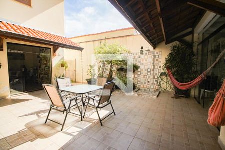 Casa à venda com 230m², 3 quartos e 3 vagasÁrea comum