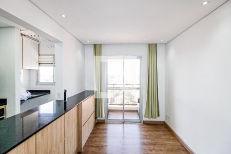 Sala de apartamento para alugar com 2 quartos, 76m² em Parque Maria Helena, São Paulo