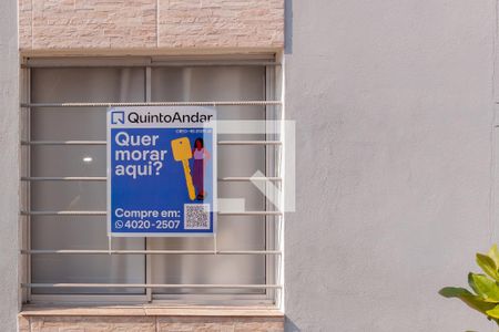 Casa à venda com 160m², 2 quartos e 1 vaga Casa à venda com 160m², 2 quartos e 1 vagaFachada