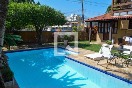 Casa à venda com 320m², 6 quartos e 3 vagasPiscina
