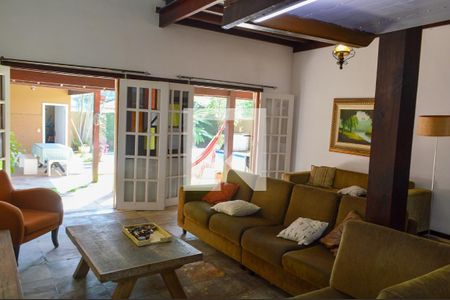 Sala de casa à venda com 6 quartos, 320m² em Taquara, Rio de Janeiro