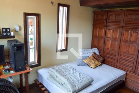 Casa à venda com 320m², 6 quartos e 3 vagasSuíte 3