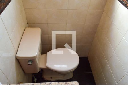 Casa à venda com 320m², 6 quartos e 3 vagasBanheiro da Suíte 3