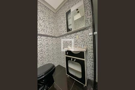 Casa para alugar com 300m², 4 quartos e 3 vagas Casa para alugar com 300m², 4 quartos e 3 vagasBanheiro da Suíte