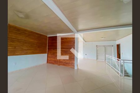 Casa para alugar com 300m², 4 quartos e 3 vagas Casa para alugar com 300m², 4 quartos e 3 vagasSala 2