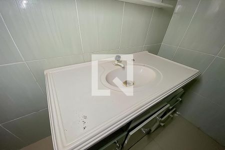 Casa para alugar com 300m², 4 quartos e 3 vagas Casa para alugar com 300m², 4 quartos e 3 vagasBanheiro 3