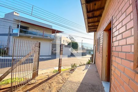 Casa para alugar com 70m², 2 quartos e 2 vagasÁrea externa