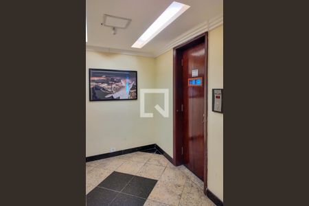 Apartamento à venda com 60m², 2 quartos e sem vagaHall social