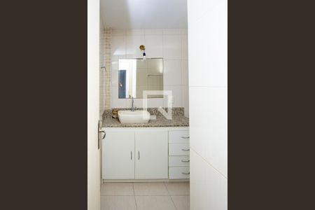 Apartamento à venda com 60m², 2 quartos e sem vagaBanheiro