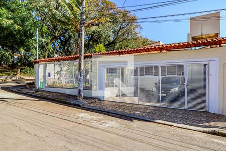 Casa à venda com 300m², 3 quartos e 2 vagasFachada