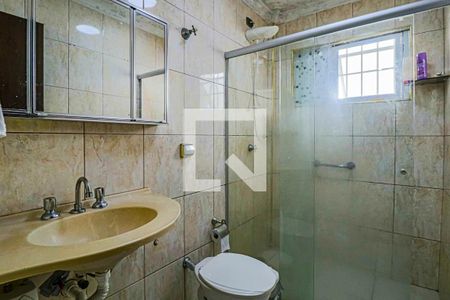 Casa à venda com 300m², 3 quartos e 2 vagasSuite - Banheiro