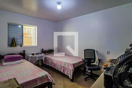 Casa à venda com 300m², 3 quartos e 2 vagasSuite