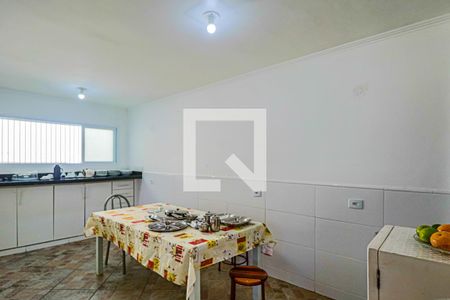 Casa à venda com 300m², 3 quartos e 2 vagasCopa
