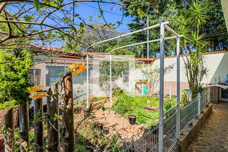 Casa à venda com 300m², 3 quartos e 2 vagasJardim