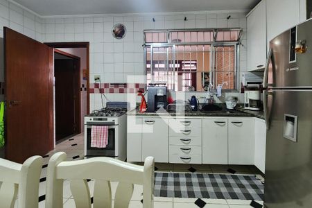 Casa à venda com 283m², 5 quartos e 2 vagasCozinha