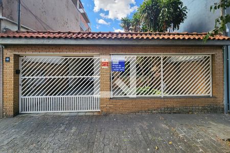 Casa à venda com 283m², 5 quartos e 2 vagasFachada