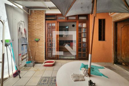 Casa à venda com 283m², 5 quartos e 2 vagasQuintal