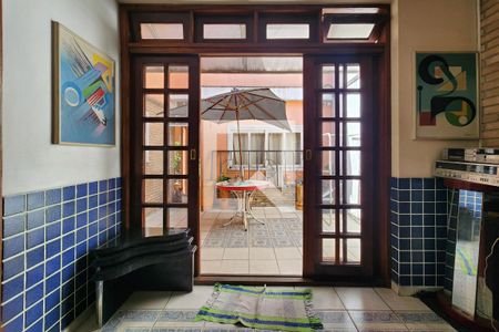 Casa à venda com 283m², 5 quartos e 2 vagasEdicula