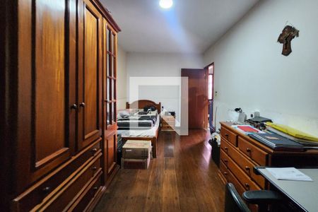 Casa à venda com 283m², 5 quartos e 2 vagasQuarto 2