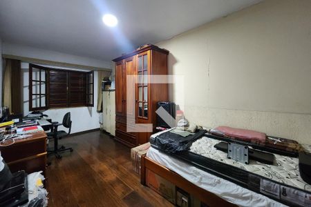 Casa à venda com 283m², 5 quartos e 2 vagasQuarto 2