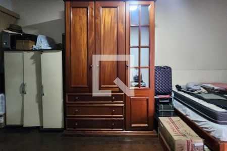 Casa à venda com 283m², 5 quartos e 2 vagasQuarto 2