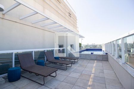 Studio à venda com 43m², 1 quarto e sem vaga Studio à venda com 43m², 1 quarto e sem vaga1 Piscina 2