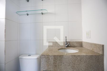 Apartamento para alugar com 65m², 3 quartos e 1 vagaSuíte - banheiro - detalhes