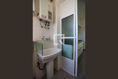 Apartamento para alugar com 65m², 3 quartos e 1 vagaÁrea de serviço - detalhes