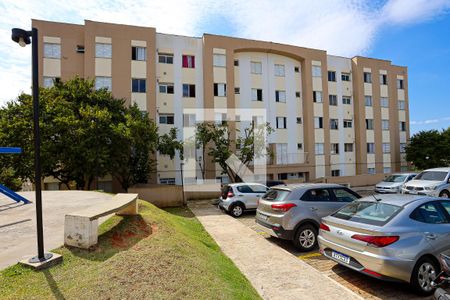Apartamento para alugar com 65m², 3 quartos e 1 vagaÁrea comum - fachada do bloco