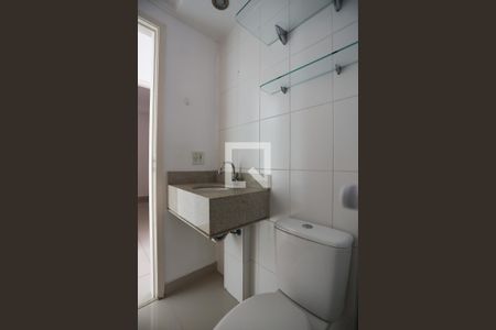 Apartamento para alugar com 65m², 3 quartos e 1 vagaBanheiro social - detalhes