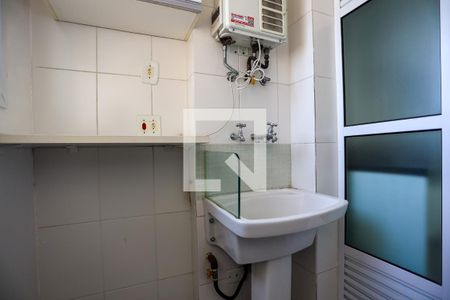 Apartamento para alugar com 65m², 3 quartos e 1 vagaÁrea de serviço