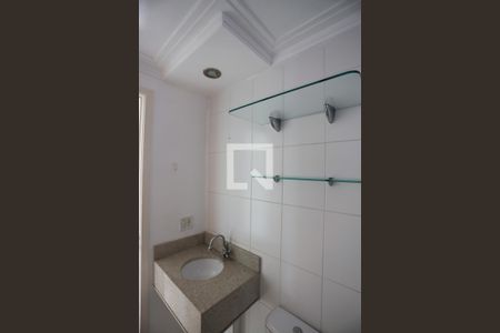 Apartamento para alugar com 65m², 3 quartos e 1 vagaBanheiro social - detalhes