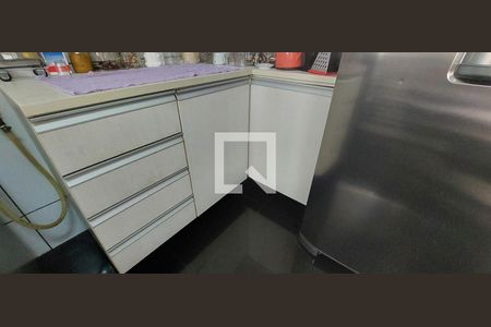 Casa à venda com 125m², 2 quartos e 3 vagasCozinha - Armários