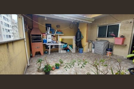 Casa à venda com 125m², 2 quartos e 3 vagasQuintal