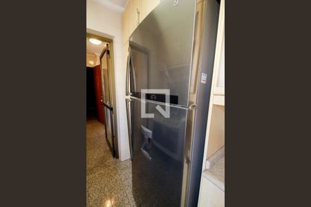 Apartamento à venda com 131m², 3 quartos e 2 vagas Apartamento à venda com 131m², 3 quartos e 2 vagasCozinha